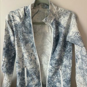 Lululemon To Train Jacket Luna White Wash